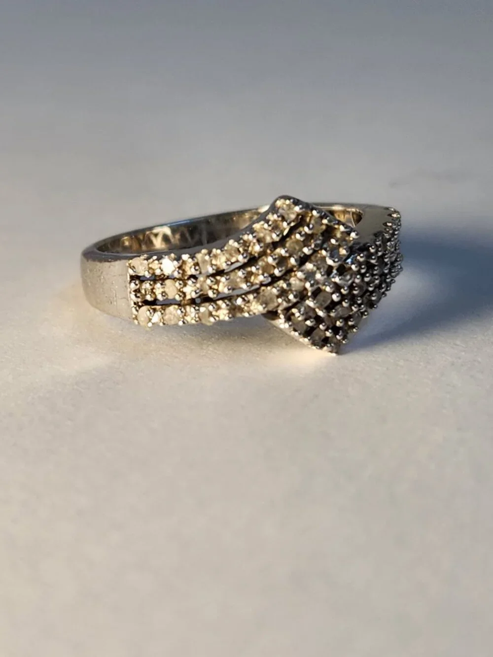 See VID VTG .65ctw Natural Diamonds Crossover Knot 925 Silver Ring Sz 7.25